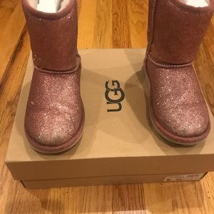 Little girls pink shimmer Ugg boots